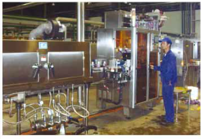 Водонепроникна машина для наклейки термоусадочної гільзи для ПВХ та ПЕТ пляшок