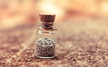 Високошвидкісна автоматична машина для етикетування флаконів для пляшок та пляшок SUS304 для наклейового клею