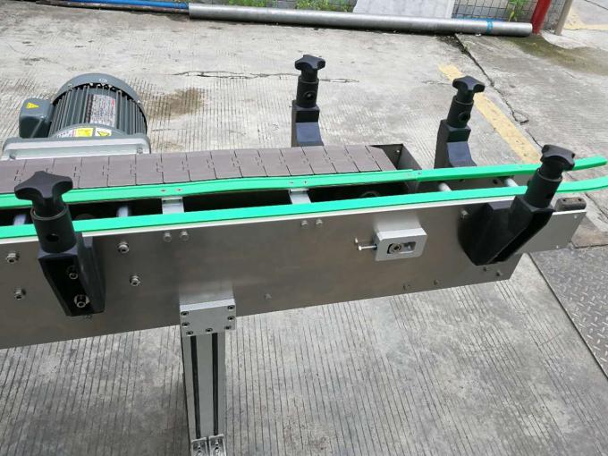 Повноавтоматичне обладнання для нанесення самоклеючих етикеток з двосторонньої сторони