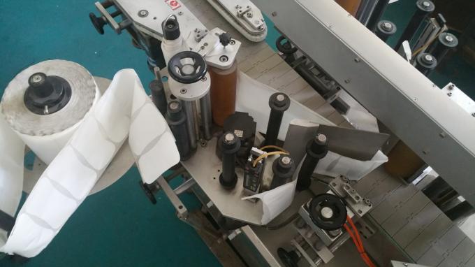 Машина-аплікатор для наклейки на пляшку площею 25 кг, ярликова машина з пляшками для годування стабільною швидкістю