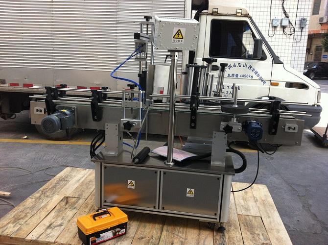 High Precision Dual Label Round Bottle Sticker Labeling Machine for adhesvie label