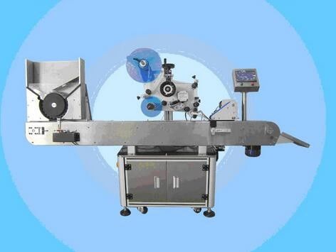 Китай Постачальник автоматичної етикетки для флаконів, машина для наклейки етикеток для лаку для косметики для косметики